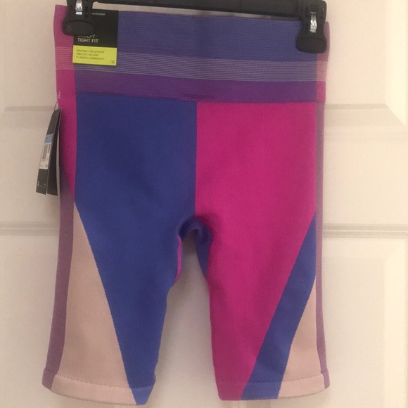 Nike Athletic/Athleisure Compression Shorts, NWT! - Picture 4 of 7